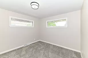 7916 22nd Ave, Kenosha, WI 53143 - Photo 16