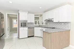 7916 22nd Ave, Kenosha, WI 53143 - Photo 8