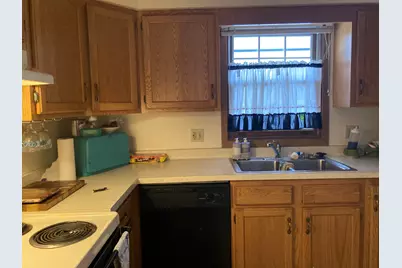 1620 N Benjamin St, Port Washington, WI 53074 - Photo 2