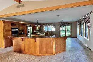 1303 Hadley Ct, Watertown, WI 53098 - Photo 8