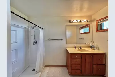 1303  Hadley Ct, Watertown, WI 53098 - Photo 16