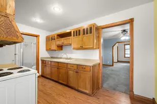 N88W16226 Park Blvd, Menomonee Falls, WI 53051 - Photo 10