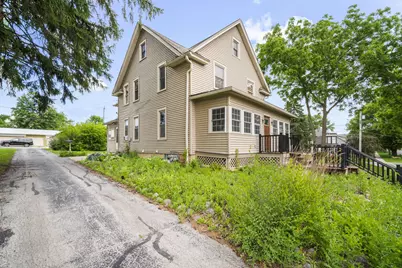 N88W16226  Park Blvd, Menomonee Falls, WI 53051 - Photo 2