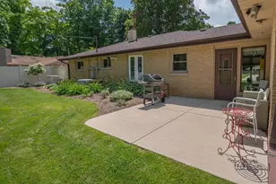 1618 S Wildwood Dr, New Berlin, WI 53151 - Photo 26