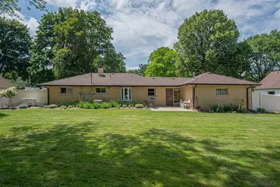 1618 S Wildwood Dr, New Berlin, WI 53151 - Photo 28