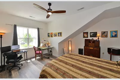 1059  Stratford Ct #201, Racine, WI 53406 - Photo 18