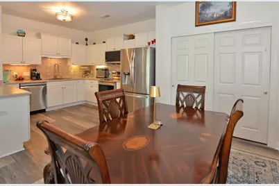 1059  Stratford Ct #201, Racine, WI 53406 - Photo 12