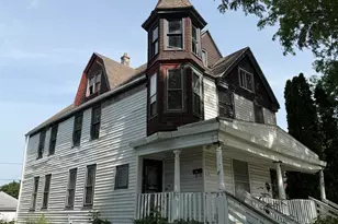 2727 N 24th Pl, Milwaukee, WI 53206 - Photo 1