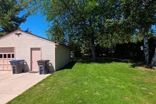 1416 N 31st St, Sheboygan, WI 53081 - Photo 22