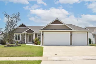 241 Silver Fox Dr, Kewaskum, WI 53040 - Photo 1