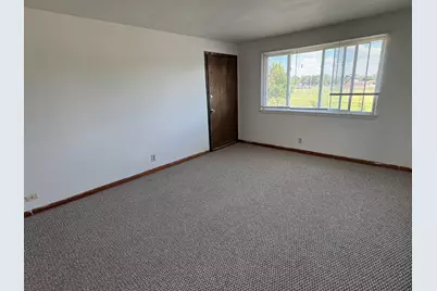 8754 W Carmen Ave, Milwaukee, WI 53225 - Photo 6