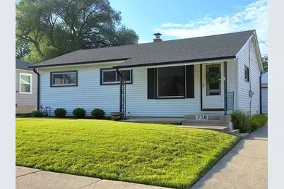 708  Columbia Ave, South Milwaukee, WI 53172 - Photo 1