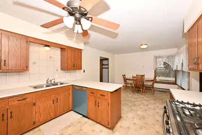 1605  Drexel Blvd, South Milwaukee, WI 53172 - Photo 10