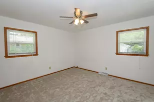 7016 N 86th St, Milwaukee, WI 53224 - Photo 12