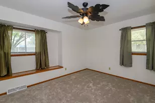 7016 N 86th St, Milwaukee, WI 53224 - Photo 16