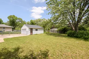7016 N 86th St, Milwaukee, WI 53224 - Photo 20