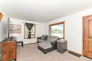 1236 S 104th St, West Allis, WI 53214 - Photo 8