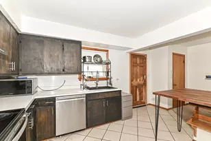 1236 S 104th St, West Allis, WI 53214 - Photo 12