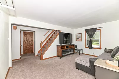 1236 S 104th St, West Allis, WI 53214 - Photo 6