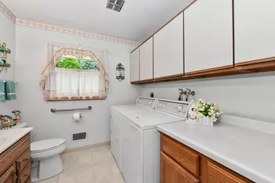 895  Copenhill Dr, Brookfield, WI 53186 - Photo 30