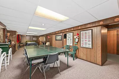 895  Copenhill Dr, Brookfield, WI 53186 - Photo 40