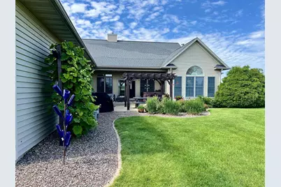 4730 N Catawba Dr, Harmony, WI 53563 - Photo 6