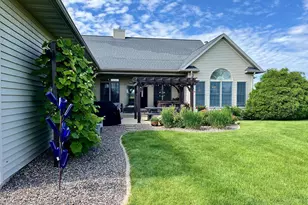 4730 N Catawba Dr, Harmony, WI 53563 - Photo 6