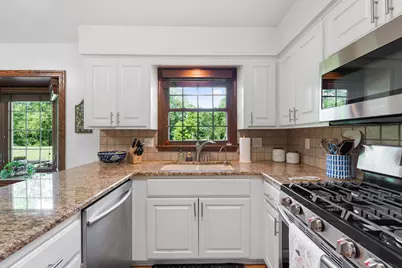 4838 W Glen Cove Ct, Mequon, WI 53092 - Photo 12