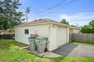 4050 N 81st St, Milwaukee, WI 53222 - Photo 26