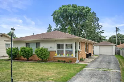 4050 N 81st St, Milwaukee, WI 53222 - Photo 1