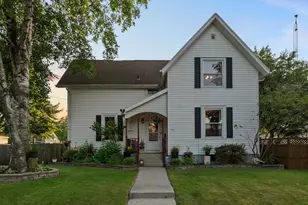 936 N 15th St, Manitowoc, WI 54220 - Photo 18