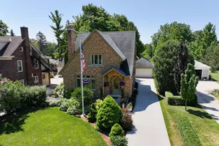 821 W Grand Ave, Port Washington, WI 53074 - Photo 2