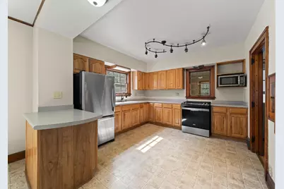 1105  Barnes St, Delavan, WI 53115 - Photo 14