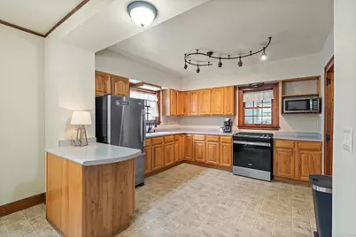 1105  Barnes St, Delavan, WI 53115 - Photo 18