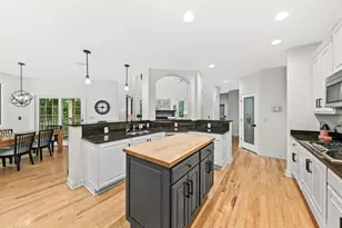 N51W19090 Crestview Terrace, Menomonee Falls, WI 53051 - Photo 8