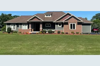 W319S9145  Laurens Pkwy, Mukwonago, WI 53149 - Photo 1