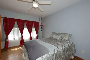 3406 W Villa Dr, Franklin, WI 53132 - Photo 22