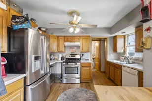 7934 N Edgeworth Dr, Milwaukee, WI 53223 - Photo 4