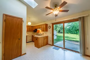 9601 W Darnel Ave, Milwaukee, WI 53224 - Photo 8