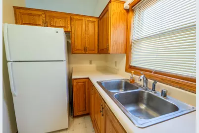 9601 W Darnel Ave, Milwaukee, WI 53224 - Photo 14