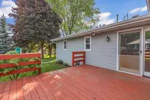 1723 Hilltop Dr, Sheboygan, WI 53081 - Photo 22
