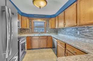 1723 Hilltop Dr, Sheboygan, WI 53081 - Photo 4