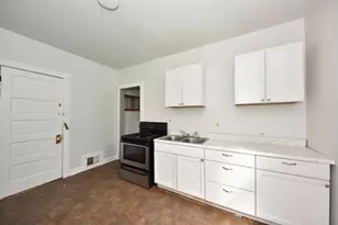 3413 W Vine St, Milwaukee, WI 53208 - Photo 14