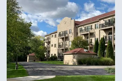 N51W34861  Wisconsin Ave #1116, Lac La Belle, WI 53069 - Photo 8