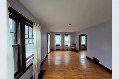 147 E Cotton St, Fond du Lac, WI 54935 - Photo 6