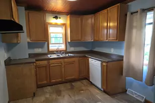 147 E Cotton St, Fond du Lac, WI 54935 - Photo 18