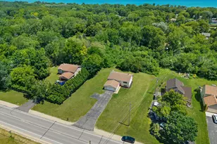 10011 Sheridan Rd, Pleasant Prairie, WI 53158 - Photo 6