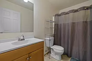 10011 Sheridan Rd, Pleasant Prairie, WI 53158 - Photo 38