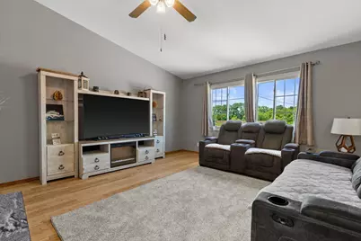 10011  Sheridan Rd, Pleasant Prairie, WI 53158 - Photo 20