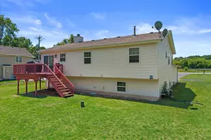 10011 Sheridan Rd, Pleasant Prairie, WI 53158 - Photo 10